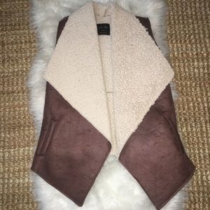 NWOT Love Tree Suede and Shearling Vest Size Small